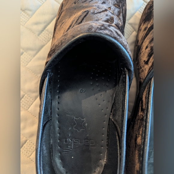 Dansko Velvet Velour Size 40=9 Brown shoes - Picture 8 of 8